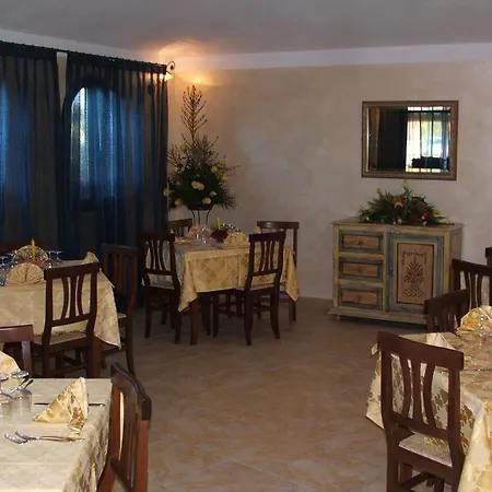 Lu Baroni 3* בודוני